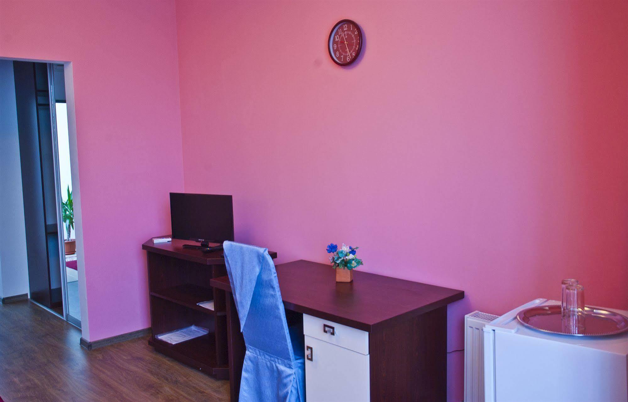 Hotel Nobel Kiszyniów Zewnętrze zdjęcie
