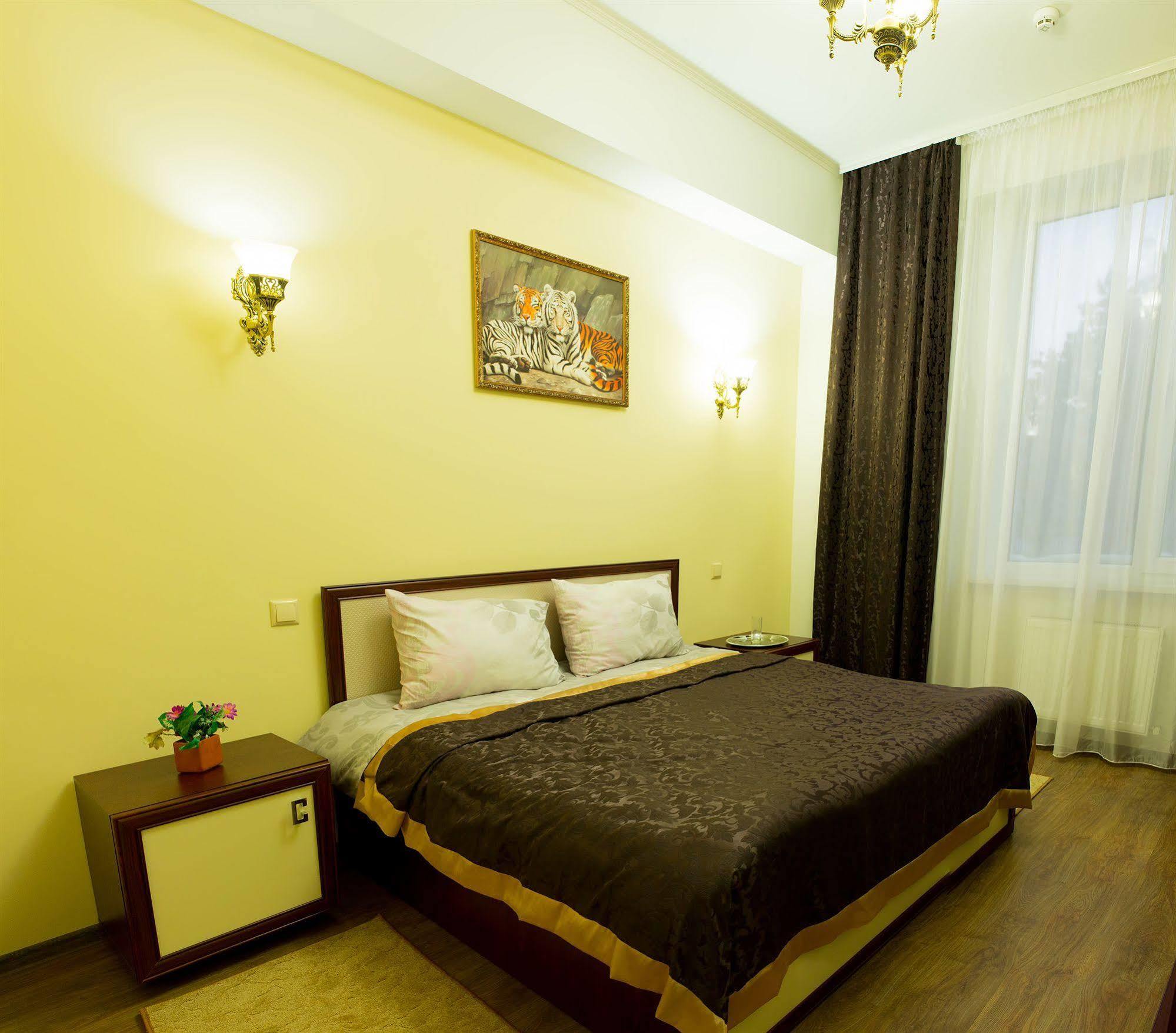 Hotel Nobel Kiszyniów Zewnętrze zdjęcie