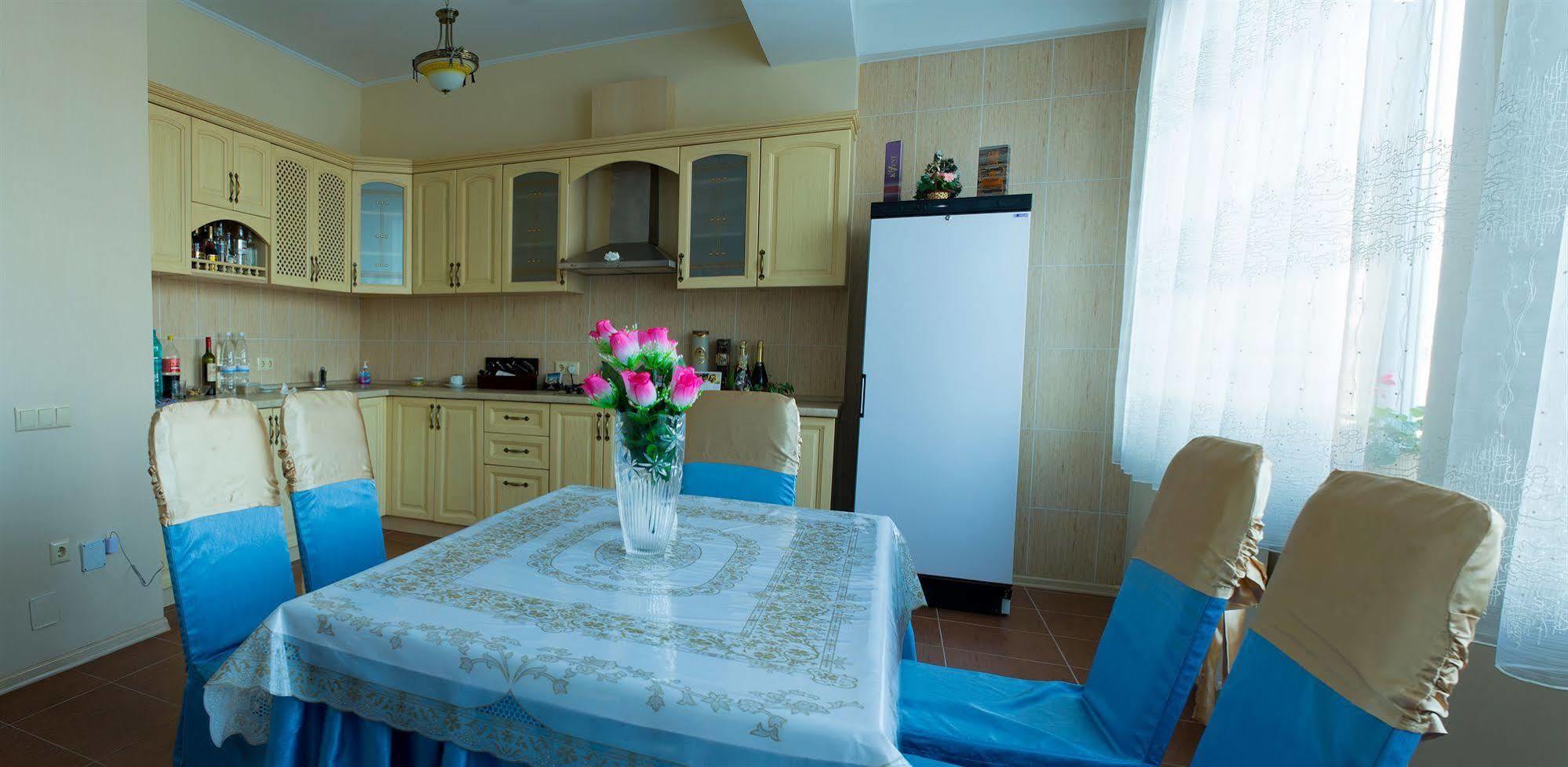 Hotel Nobel Kiszyniów Zewnętrze zdjęcie